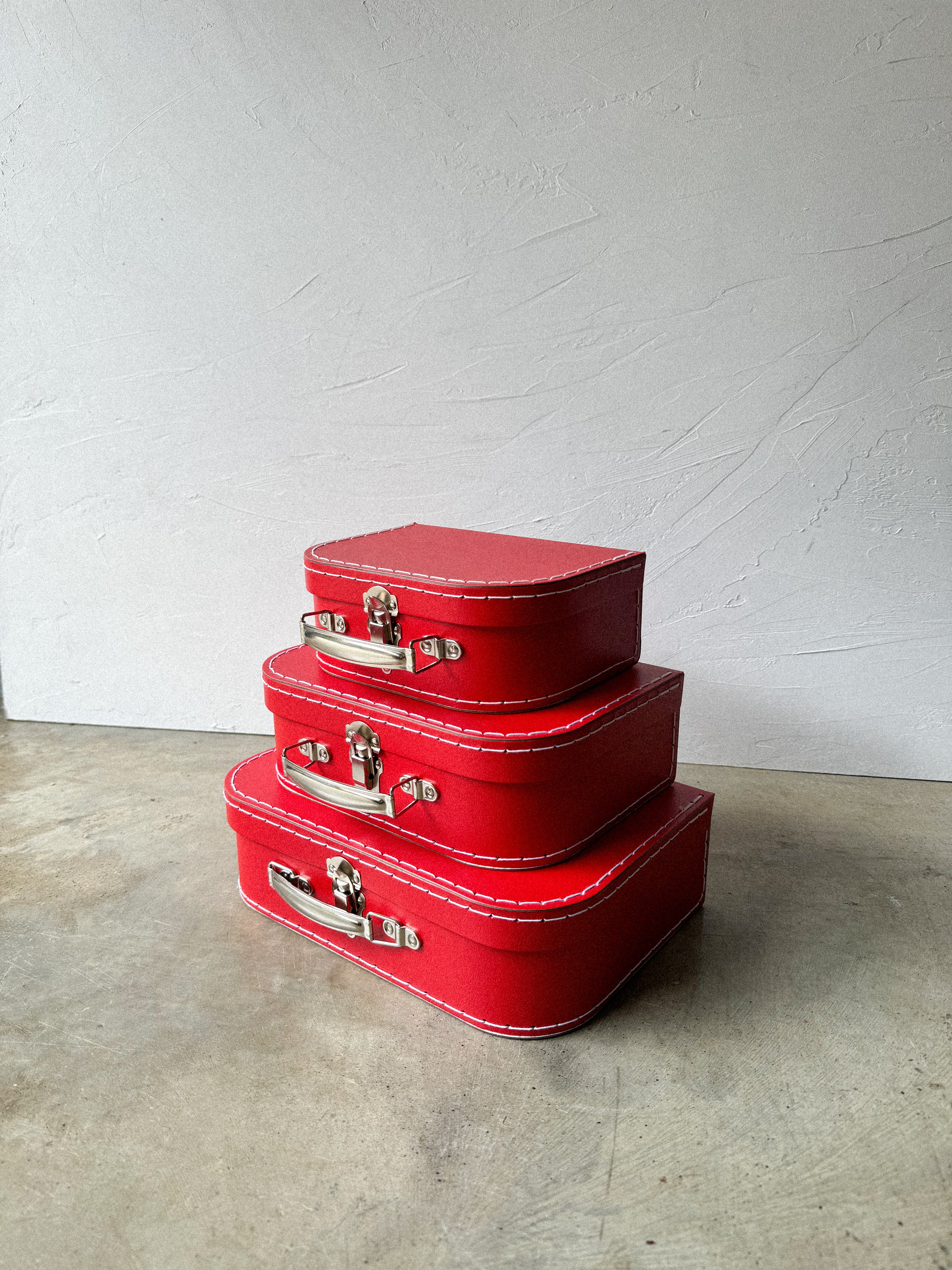 Gift Box Suitcases - Red – Twin Collective Kids
